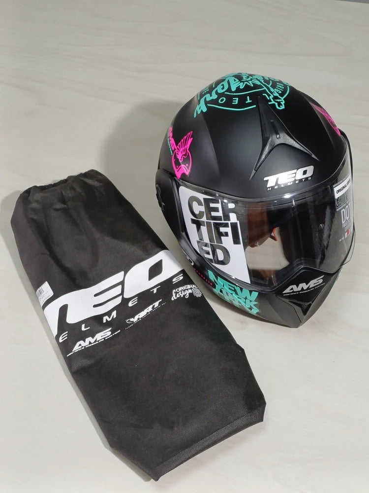 Casco abatible