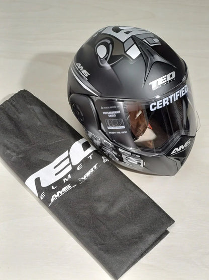 Casco abatible